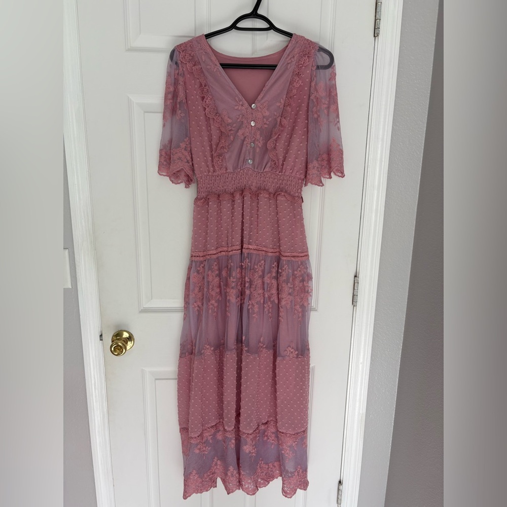 Elegant Pink Lace Maxi Dress